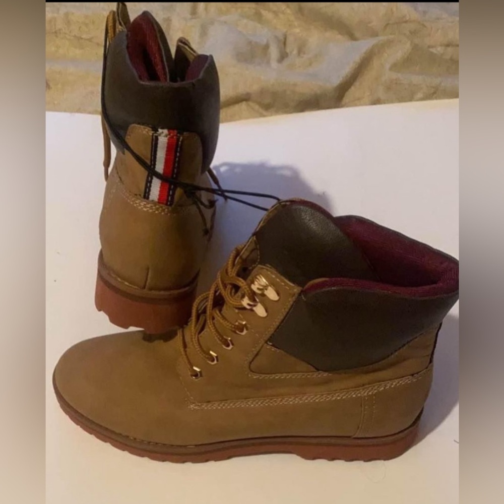 Tommy Hilfiger Boots NWT
